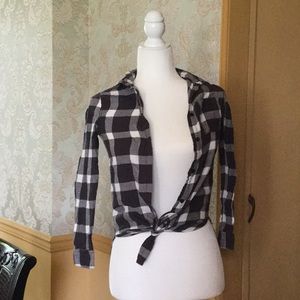 I am selling a H&M black and whit plaid shirt
